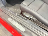車両はすべて屋内にて保管しておりますので、綺麗な状態のお車をご覧いただけます。