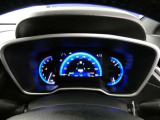 とっても見やすいメーターです。夜間時はラグジュアリーな気分にさせてくれる照明が魅力ですので、夜のドライブも楽しみになりますよ♪
