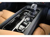 詳細お問い合わせは、VOLVO CAR 姫路まで。079-292-5481