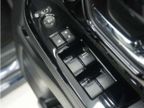 ◆パワーウィンドウスイッチ◆運転席から全席の窓の開閉操作を行うことが出来いつでも換気ができます!