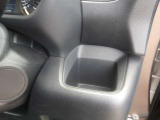 運転席のドリンクホルダー