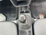 【プロのメカニック多数在籍】マツダオートザム出雲ひらたには併設の整備工場がございます。購入されてからのお手入れも当店にお任せください。