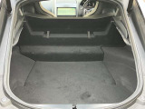 スポーツカーデザインですがトランクルームにもある程度荷物が収納可能です。