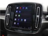 Google搭載のボルボなら、車内にいながら多彩なデジタルライフをお楽しみいただけます。Google Playから必要なアプリをダウンロードして、有意義な移動時間を楽しみましょう。