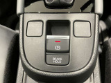 電子制御パーキングブレーキやオートブレーキホールドなど、より運転を便利にする機能を装備しております!