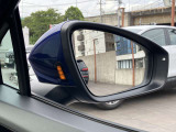 内外装のリフレッシュ:&rdquo;Das WeltAuto&rdquo;独自の項目チェックリストに基づき、入念に車両チェックとクリーニングを実施。美しく高品質な車をご提供します。