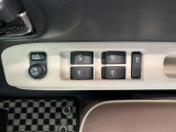 パワーウィンドウ付き☆運転席で全部の窓を開閉することが可能!!