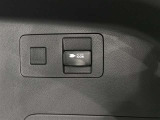 アクセサリーコンセント装備。スマートフォンの充電、扇風機、ゲーム機など、AC100Vで、最大消費電力100W以下の電気製品を使うときの電源としてご使用いただけます。
