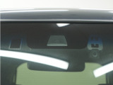 ◆Honda SENSING◆ カメラ等装置で精度の高い検知能力を発揮、安全運転を支援します。ステアリング上のコントローラーに注目!
