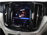 【Bowers&Wilkins】カスタマイズできる音響空間。車内で、自分だけの音響体験を。「ジャズクラブ」などお好みのシーンを選んで、まるでその場所にいるかのような臨場感を味わえます。