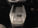電動パーキングブレーキになります。