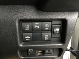 各種スイッチ類はこちらにレイアウトしています。