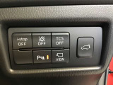 運転席側、手元のスイッチです。