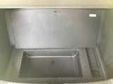 トランクスペースです☆いろいろな使用方法がありますね!シートを倒すと大きな荷物や長い荷物などたくさん積めますよ☆