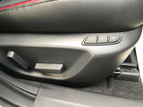 運転席はシートメモリー機能付きパワーシートとなります。
