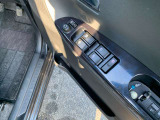 当店は走行距離不明・改ざん車は販売いたしません!安心してお車に乗って頂けるようご案内致します。
