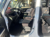 大事な人を乗せることが多い助手席です!安全運転を心がけましょう。