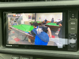 停車中にTVや映像を楽しめる機能付き。休憩時間や待ち時間に、エンターテイメントを満喫できます。