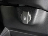◆12V電源ソケット◆スマートフォンの充電等にも便利な電源ソケット!使いやすい場所に装備されています。