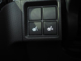運転席と助手席にはシートヒーターを装備。寒い時期に嬉しい装備です。