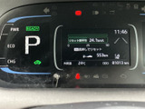 必要な情報をひと目で確認できる見やすいメーターデザイン。走行状況を把握しやすく、運転をサポートします。