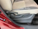 延長保証につきましてはお求めいただく車両によって保証料が異なりますので、当店スタッフまでお気軽にお問い合わせくださいませ。