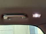 LEDライトを使用しているので車内が明るいです。