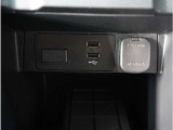 【USB接続】USB接続も可能です。スマートフォンと連動して音楽も再生可能です。