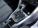 延長保証サービス延長保証期間1年/2年 認定中古車保証満了日の翌日から1年間、または2年間。
