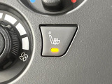 【シートヒーター】寒い日に重宝するシートヒーター!エアコンより早く温まってくれるので寒がりの人も安心ですね♪エアコンの温風は乾燥するから苦手、という方にもをおすすめです。