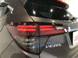 【テールランプ】後車にも分かり易いデザインです。
