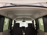軽自動車とは思えないほど広々としています。