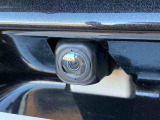 バックカメラで車庫入れラクラク♪♪