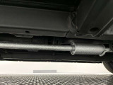 下回りの様子。運転席側からの状態。