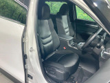 運転席シート廻りは使用感も少なく、良好な状態となっています。丁寧に使われていたことがよくわかりますね。