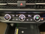オートエアコンはこまめに温度調節するので、燃料の消費量をより少なくできます。プラズマクラスター技術搭載の、フルオートエアコン。空気の浄化や脱臭に効果があります。