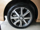 純正15インチアルミホイール(165/55R15)※4本とも新品タイヤに交換済です。