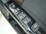 ◆パワーウィンドウスイッチ◆運転席から全席の窓の開閉操作を行うことが出来いつでも換気ができます!