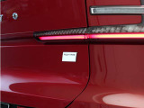 【Recharge Single Motor】高度な環境性能のもと満喫させる、上質なドライビングプレジャー。改良された後輪駆動のピュア・エレクトリック パワートレーン。