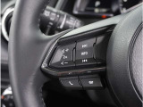 【ステアリングスイッチ】運転中、前方から目線をそらすことなく、オーディオ等の操作が可能な便利機能。安心&快適ドライブにはマストな装備。