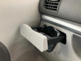 品質へのこだわり!フロアマットやシートなど車内をキレイに清掃し、ニオイや汚れなどを徹底的にクリーニングしてもらっております。室内はピカピカです☆