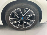 アウトバーンでの走行を見据えたBMWのブレーキシステムはもしもの時にもいち早くマシンを停止してくれます。