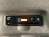 【ETC車載器】もはや必須アイテムのETCを搭載!高速道路のご利用時にとても便利!わずらわしい料金所での現金支払いが不要となりスムーズに通過できます♪