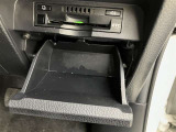 カローラ名古屋30店舗の整備工場にて点検(車検か12ヶ月点検)整備を行います。消耗部品5項目は新品交換!エンジンオイル・オイルエレメント・LLC(※交換不要車の場合無し)バッテリー・ワイパーゴム。