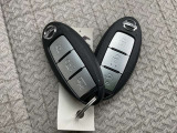 インテリジェントキーです。キーを取り出す事なく、車両のボタン操作だけてドアロック操作やエンジン始動等が可能です。