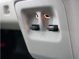 ◆パワーウィンドウスイッチ◆運転席から全席の窓の開閉操作を行うことが出来いつでも換気ができます!