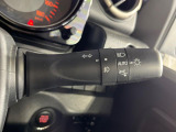 【オートライト】周りの明るさに応じて自動でヘッドライトの点灯・消灯ができる機能です!ライトの付け忘れ・消し忘れなどが無くなり、雨の日や夕方の走行も安心!トンネル通過時も便利ですね♪