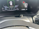 運転しながら電話が可能なマイク付きです♪