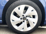 17インチ純正アルミホイール+225/45R17タイヤを装着。