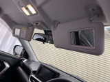 運転席・助手席にはバニティミラー付き♪身だしなみチェックできますよ(^^♪